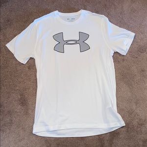 Under Armour t-shirt